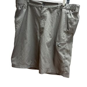 Wrangler Men's Light Brown Cargo Shorts